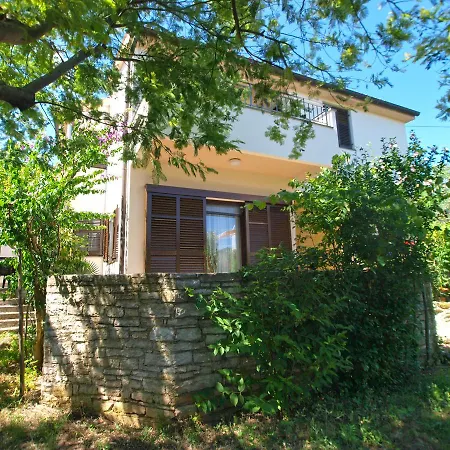Liljana 1693 *