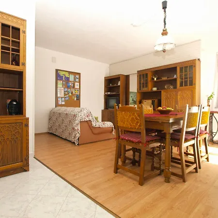 Apartment Liljana 1693 *