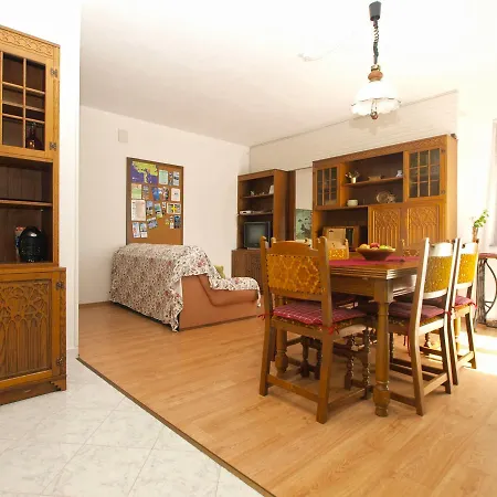Apartment Liljana 1693 *