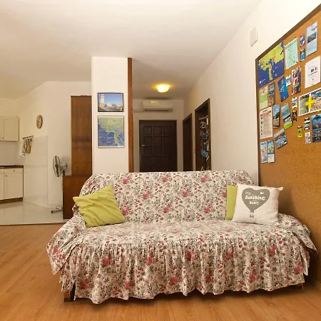 Liljana 1693 Apartment *