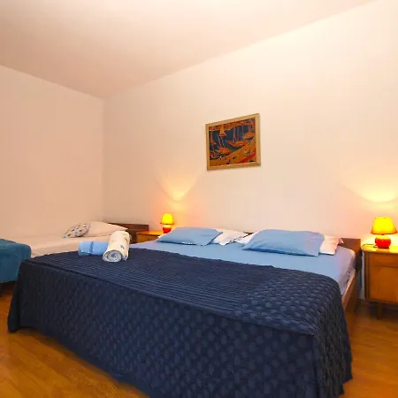 Apartment Liljana 1693 Premantura