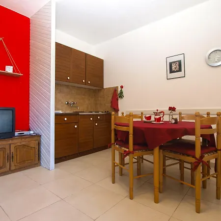 Apartment Liljana 1693 Premantura